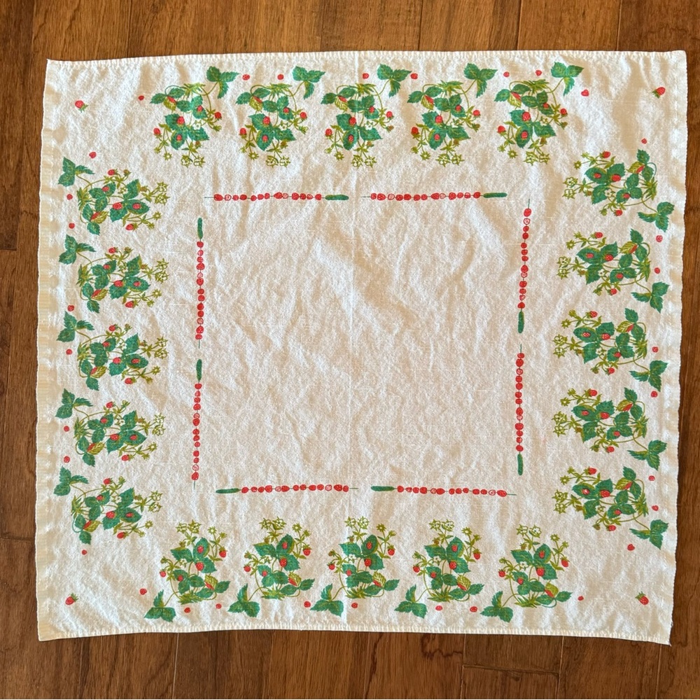 Vintage Strawberry Table Topper Table Cloth